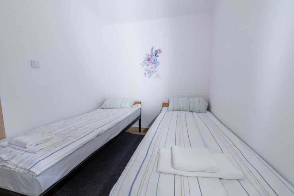Wola Wielka - Domki Wygoda Nr2 Narol エクステリア 写真